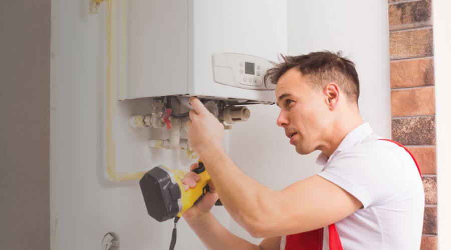 Local expert plumbing services in Delmont, PA